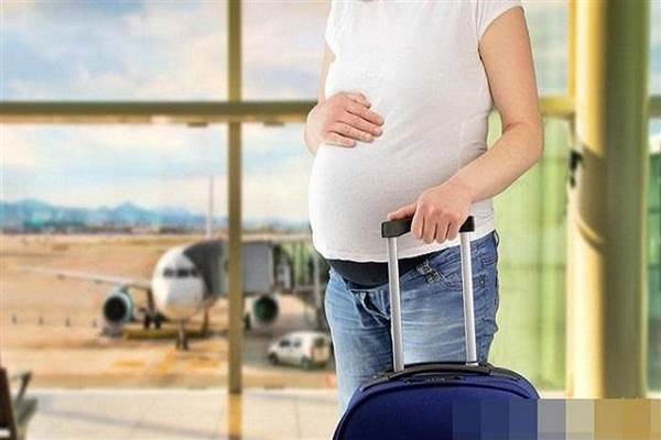 Kinh nghiệm đi máy bay cho phụ nữ mang thai (bà bầu) 2022